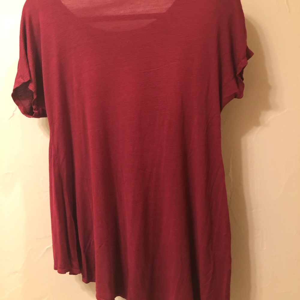 Red top - Picture 2 of 2